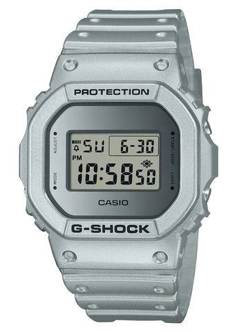 CASIO G-SHOCK DIGITAL METALLIC SILVER DIAL SILVER RESIN BAND DW5600FF-8D