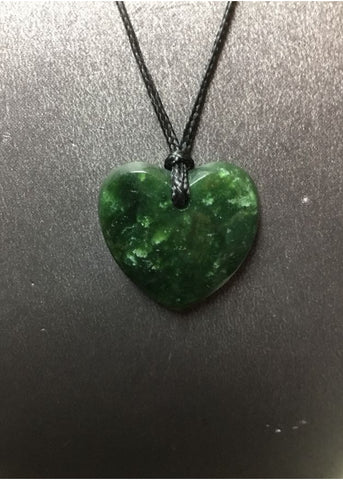 NZ GREENSTONE HEART BD228